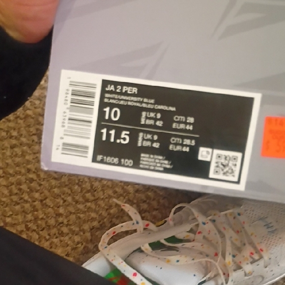 A Pair Of Nike Ja Morants - Picture 11 of 12